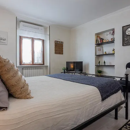 شقة Cozy In Center By Wonderful Italy